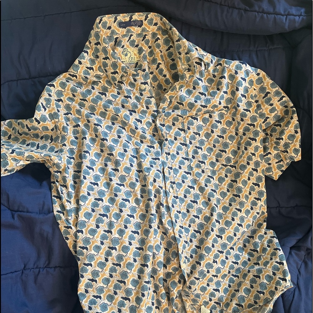 Men’s Floral Print Button Down
